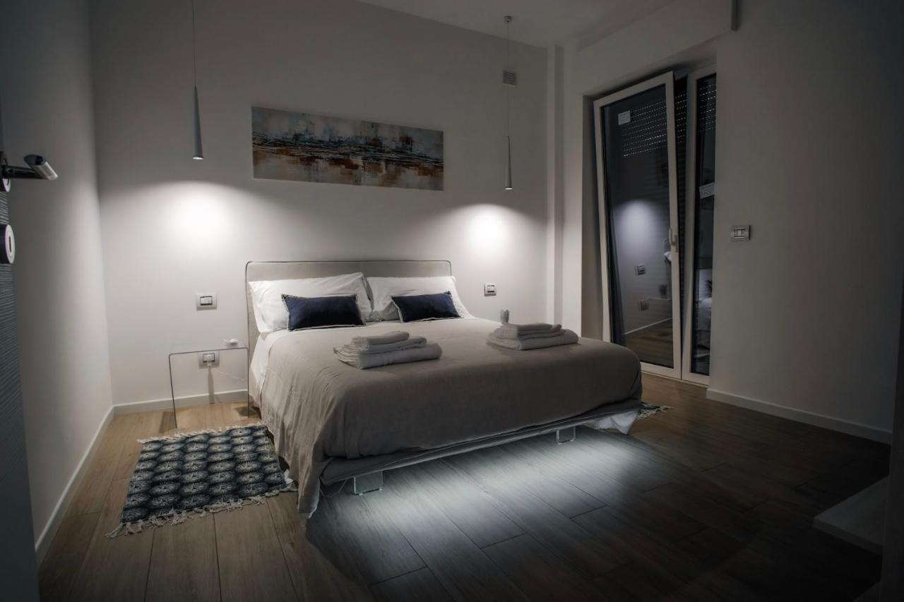 Rossani Suites&Aparts Bari Exteriör bild