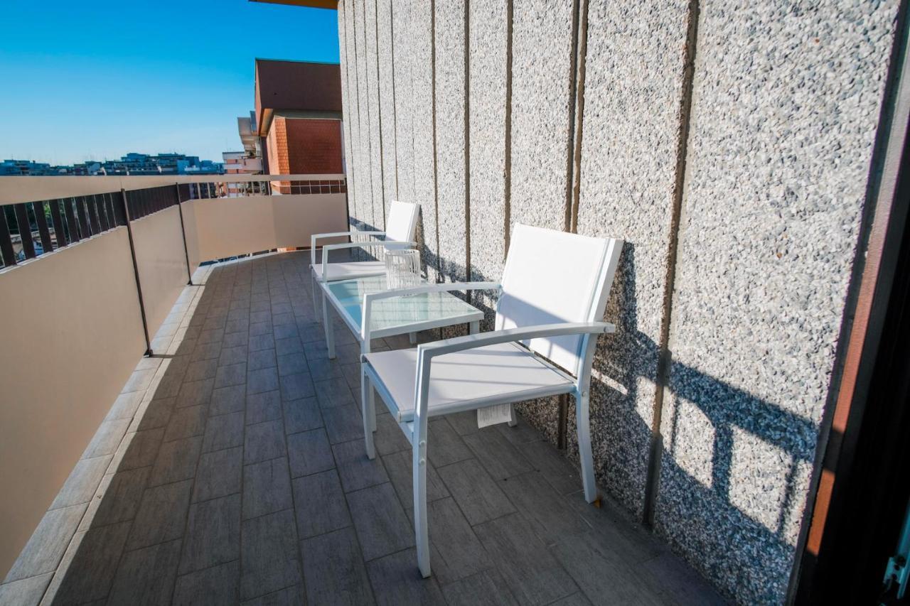 Rossani Suites&Aparts Bari Exteriör bild