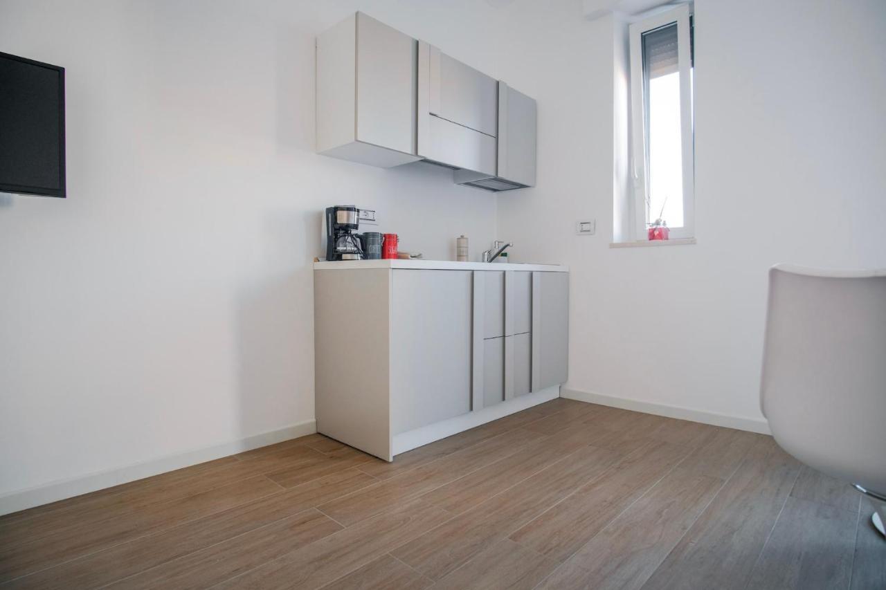 Rossani Suites&Aparts Bari Exteriör bild
