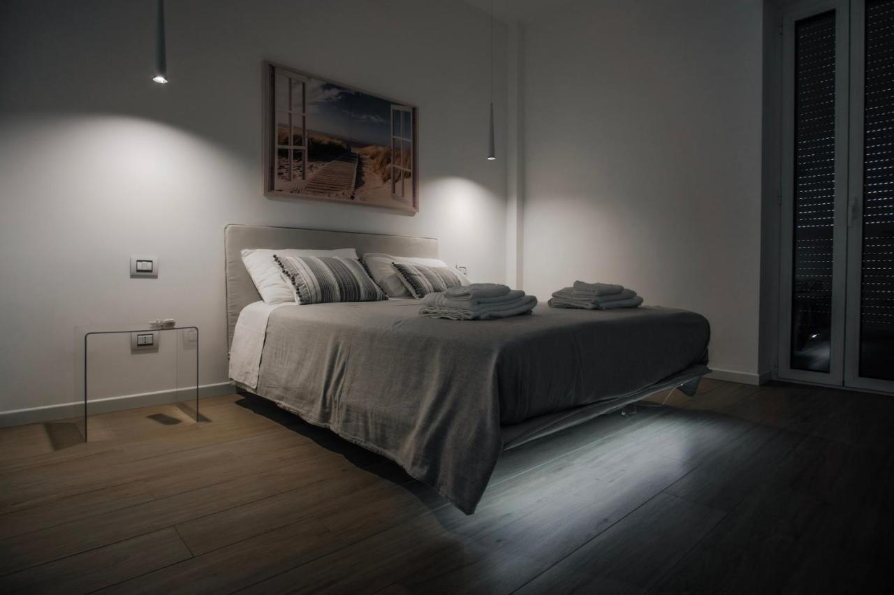 Rossani Suites&Aparts Bari Exteriör bild