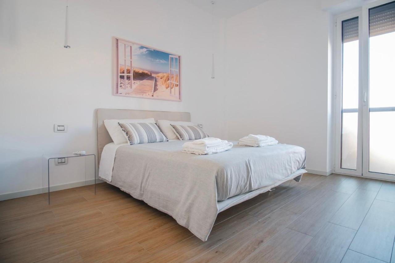 Rossani Suites&Aparts Bari Exteriör bild