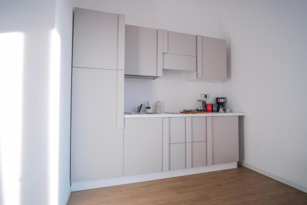 Rossani Suites&Aparts Bari Exteriör bild