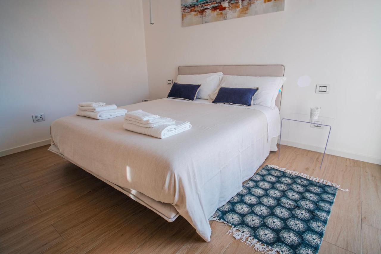 Rossani Suites&Aparts Bari Exteriör bild